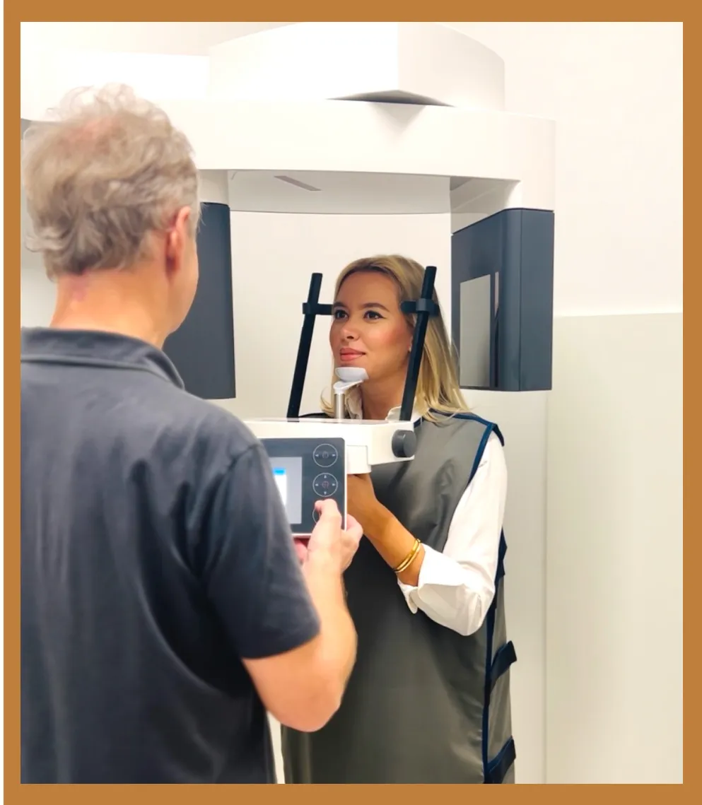 Patient having a 3D panoramic dental X-ray taken at Harajda Dent, Sopron